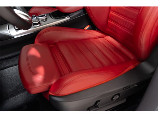 2025 Alfa Romeo Stelvio Base (Stk: ARUC971) in Calgary - Image 13 of 29