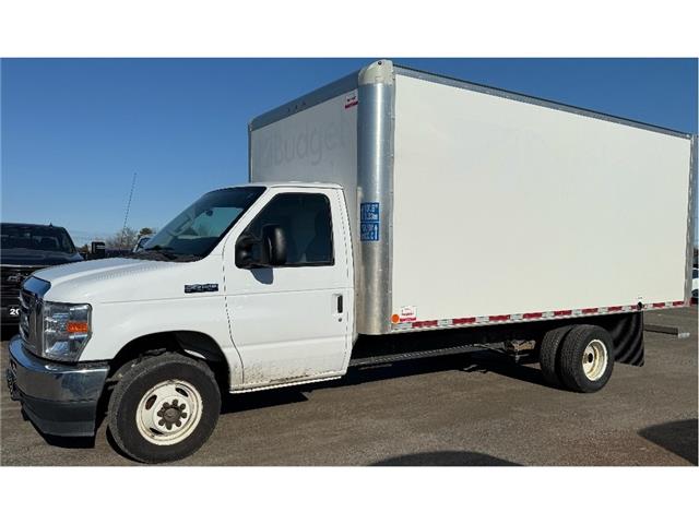 2022 Ford E-450 Cutaway Base (Stk: C15225) in North Bay - Image 2 of 24