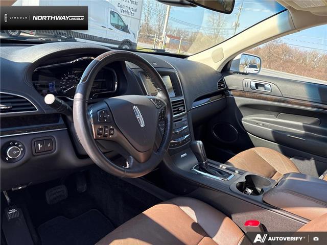 2018 Lincoln MKT Elite (Stk: 6LV3029A) in Brantford - Image 12 of 24