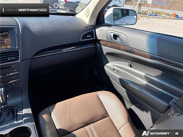 2018 Lincoln MKT Elite (Stk: 6LV3029A) in Brantford - Image 24 of 24