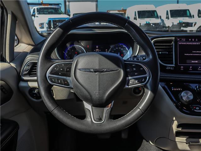 2022 Chrysler Pacifica Touring L (Stk: P23943) in Toronto - Image 12 of 27