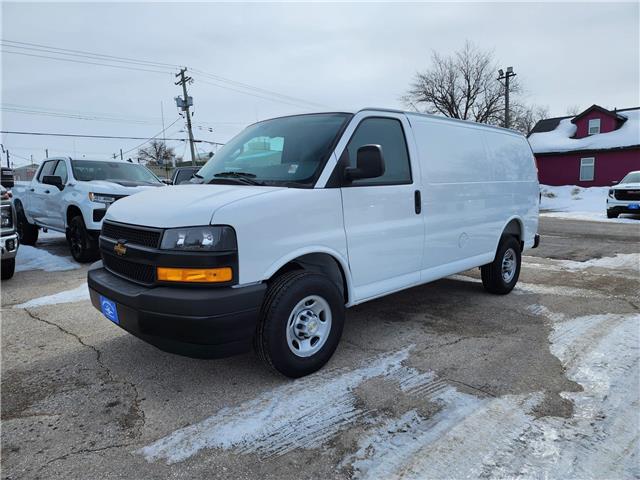 2026 Chevrolet Express 2500 Work Van (Stk: 31386) in The Pas - Image 1 of 17