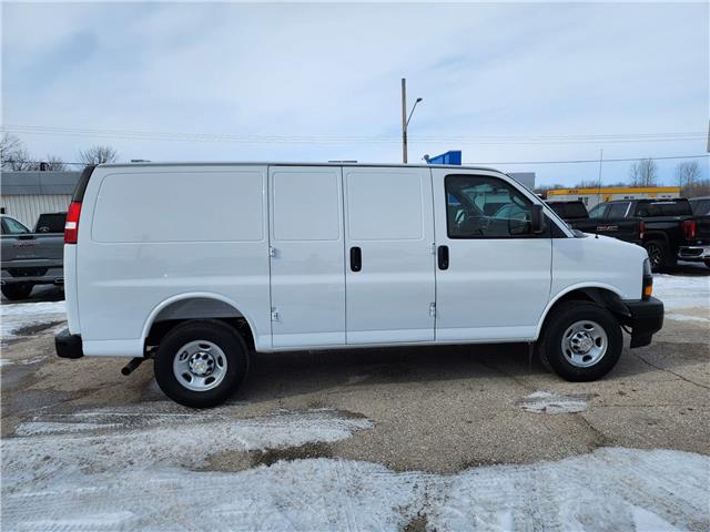 2026 Chevrolet Express 2500 Work Van (Stk: 31386) in The Pas - Image 6 of 17