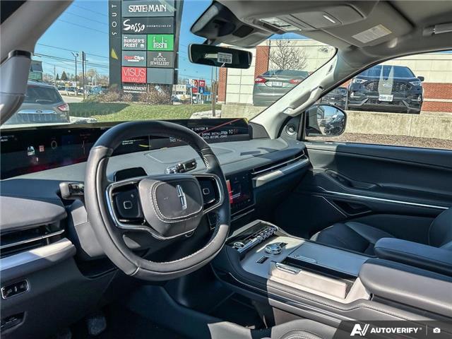 2026 Lincoln Navigator L Premier (Stk: 260189) in Hamilton - Image 10 of 19