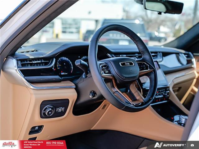 2025 Jeep Grand Cherokee Summit (Stk: 25229) in Essex-Windsor - Image 13 of 28 2025 Jeep Grand Cherokee Summit (Stk: 25229) in Essex-Windsor - Image 13 of 28