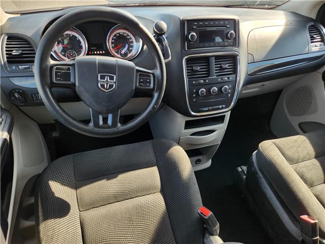 2020 Dodge Grand Caravan SE in Ottawa - Image 2 of 7