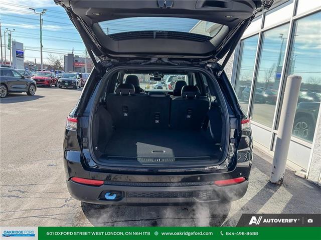 2022 Jeep Grand Cherokee 4xe Trailhawk (Stk: U16593) in London - Image 15 of 29