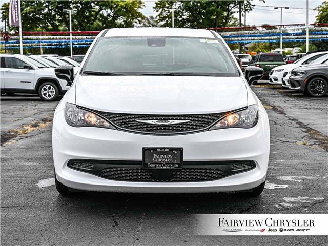 2026 Chrysler Grand Caravan SXT (Stk: TR2488D) in Burlington - Image 2 of 34