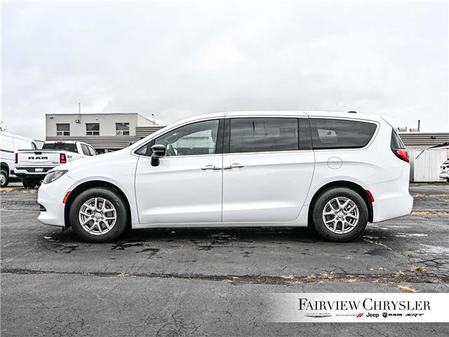 2026 Chrysler Grand Caravan SXT (Stk: TR2488D) in Burlington - Image 3 of 34