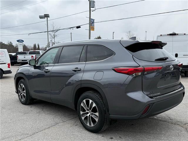 2020 Toyota Highlander XLE (Stk: W9453) in Uxbridge - Image 5 of 8 2020 Toyota Highlander XLE (Stk: W9453) in Uxbridge - Image 5 of 8