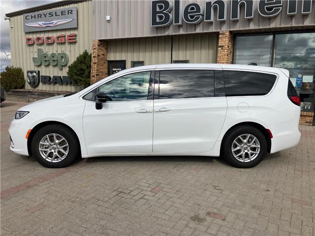 2024 Chrysler Pacifica Touring-L (Stk: 5B056A) in Blenheim - Image 2 of 18 2024 Chrysler Pacifica Touring-L (Stk: 5B056A) in Blenheim - Image 2 of 18
