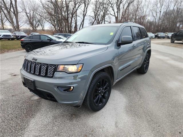 2019 Jeep Grand Cherokee Laredo (Stk: 95576) in London - Image 1 of 6