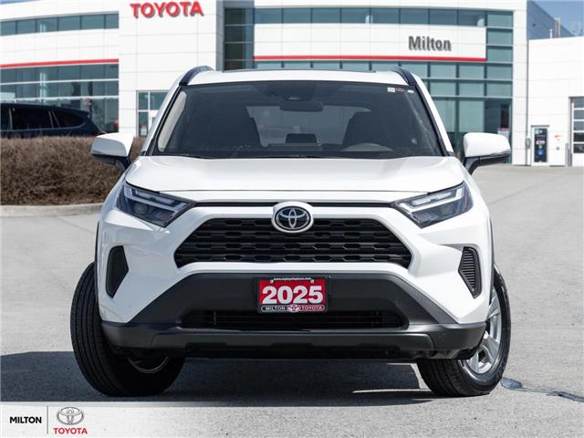 2025 Toyota RAV4 XLE (Stk: 550671) in Milton - Image 2 of 25