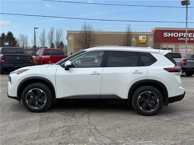 2024 Nissan Rogue SV Moonroof (Stk: W9454) in Uxbridge - Image 4 of 8