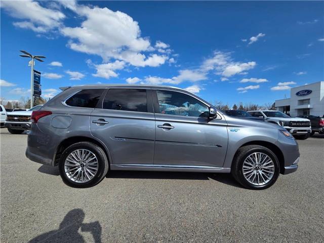 2021 Mitsubishi Outlander Plug-In Hybrid GT (Stk: S-683B) in Calgary - Image 3 of 9