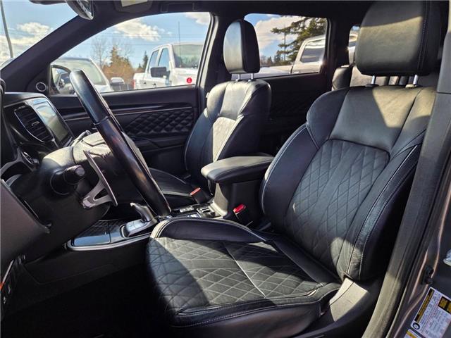 2021 Mitsubishi Outlander Plug-In Hybrid GT (Stk: S-683B) in Calgary - Image 8 of 9