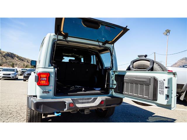 2024 Jeep Wrangler 4xe Sahara (Stk: TR204A) in Kamloops - Image 18 of 22 2024 Jeep Wrangler 4xe Sahara (Stk: TR204A) in Kamloops - Image 18 of 22