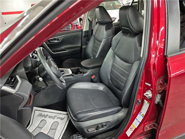2019 Toyota RAV4 Limited (Stk: 10120346A) in Markham - Image 11 of 35