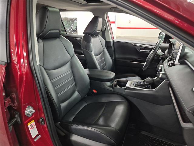 2019 Toyota RAV4 Limited (Stk: 10120346A) in Markham - Image 34 of 35