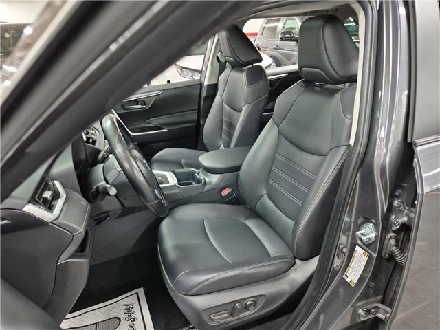 2025 Toyota RAV4 XLE (Stk: 10120322A) in Markham - Image 11 of 34