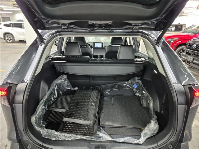 2025 Toyota RAV4 XLE (Stk: 10120322A) in Markham - Image 31 of 34