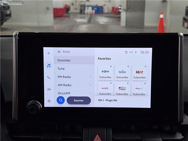 2023 Toyota RAV4 XLE (Stk: 10U6550) in Markham - Image 19 of 34