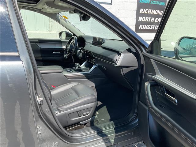 2025 Mazda CX-70 MHEV GT (Stk: 260369) in Ottawa - Image 8 of 15