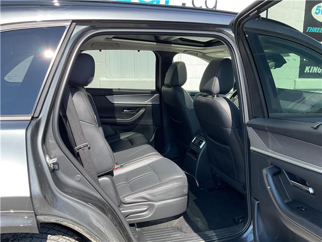 2025 Mazda CX-70 MHEV GT (Stk: 260369) in Ottawa - Image 10 of 15