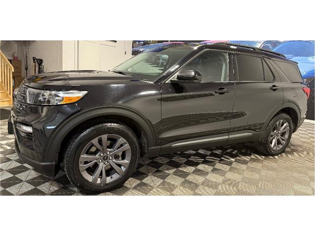 2024 Ford Explorer XLT (Stk: A68395) in North Bay - Image 2 of 30