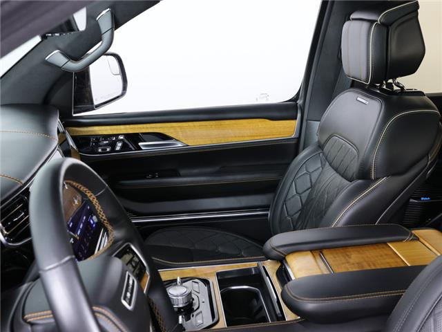 2022 Jeep Grand Wagoneer Series III (Stk: B20909A) in Calgary - Image 20 of 26