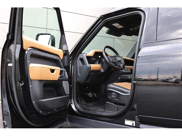 2023 Land Rover Defender X-Dynamic SE (Stk: TL14079) in London - Image 15 of 46