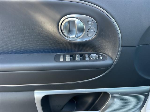 2026 Hyundai IONIQ 9 Preferred + w/Ultimate Calligraphy Package (Stk: 26U1293) in Aurora - Image 13 of 20