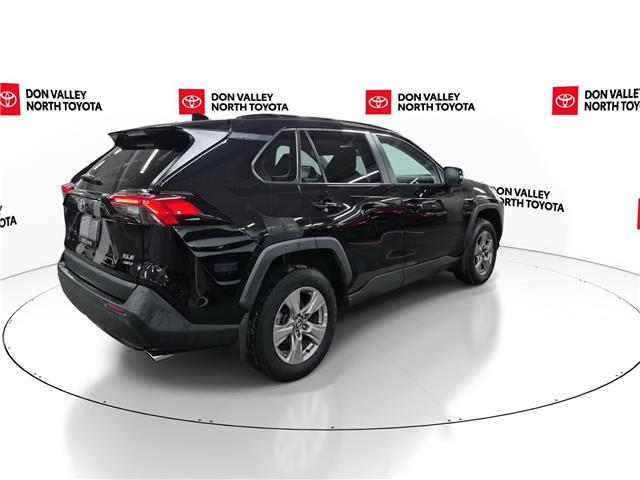 2024 Toyota RAV4 XLE (Stk: 10120342A) in Markham - Image 8 of 34