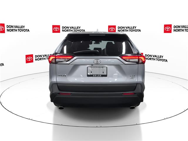 2023 Toyota RAV4 XLE (Stk: 10U6550) in Markham - Image 7 of 34