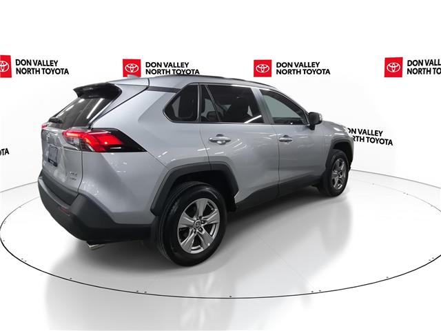 2023 Toyota RAV4 XLE (Stk: 10U6550) in Markham - Image 8 of 34