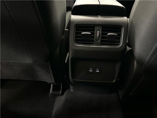 2024 Nissan Rogue SV Moonroof (Stk: 43826J) in Belleville - Image 9 of 31