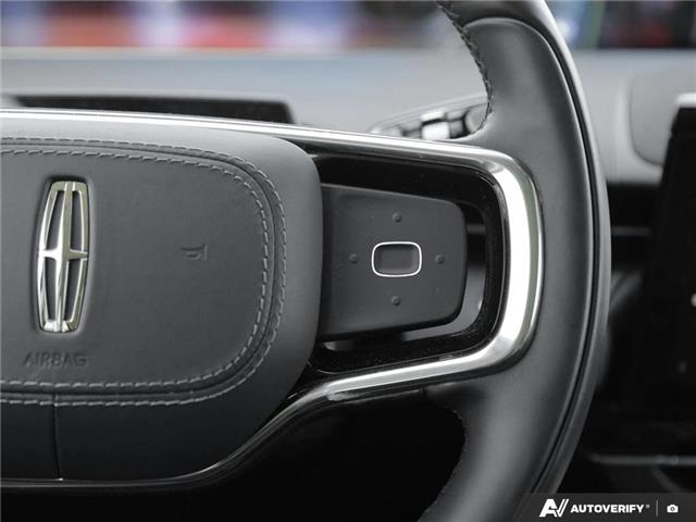 2025 Lincoln Nautilus Reserve (Stk: P6599) in London - Image 17 of 27