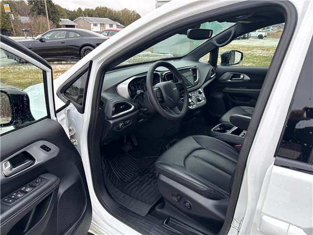2024 Chrysler Pacifica Touring-L (Stk: 26035A) in Meaford - Image 9 of 11