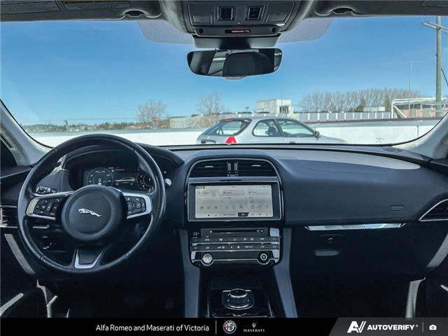 2020 Jaguar F-PACE 30t Prestige (Stk: 205941) in Victoria - Image 23 of 24