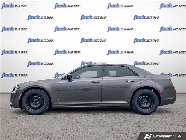 2019 Chrysler 300 S (Stk: 1032) in Kitchener - Image 3 of 23