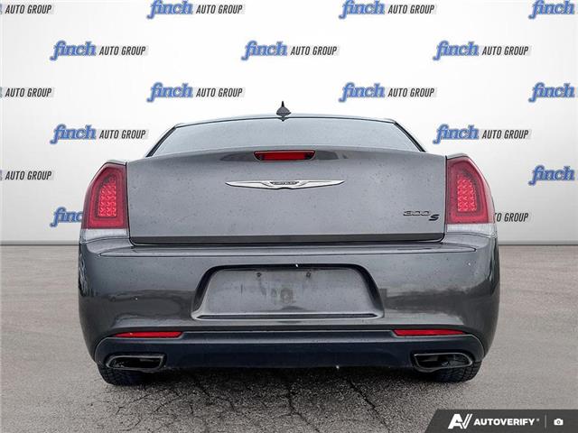 2019 Chrysler 300 S (Stk: 1032) in Kitchener - Image 5 of 23
