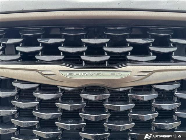 2019 Chrysler 300 S (Stk: 1032) in Kitchener - Image 8 of 23
