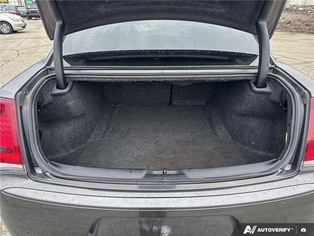 2019 Chrysler 300 S (Stk: 1032) in Kitchener - Image 10 of 23