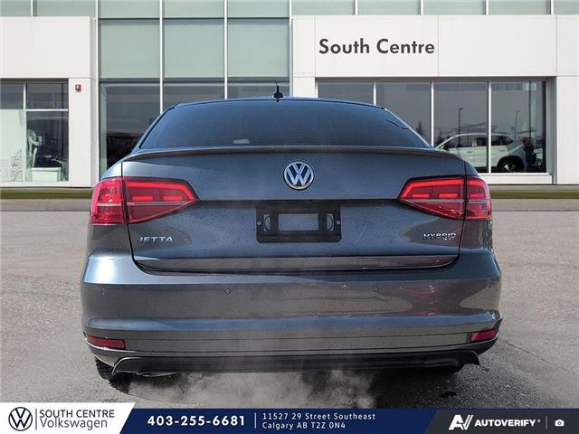 2015 Volkswagen Jetta Turbocharged Hybrid Base (Stk: SU7716A) in Calgary - Image 5 of 24