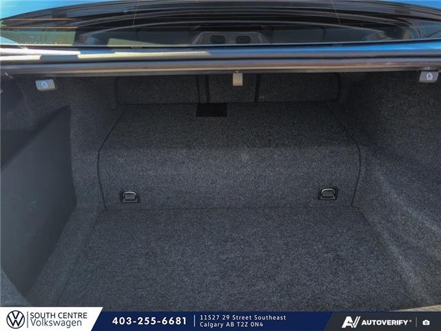 2015 Volkswagen Jetta Turbocharged Hybrid Base (Stk: SU7716A) in Calgary - Image 11 of 24
