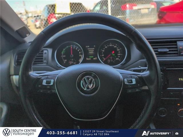 2015 Volkswagen Jetta Turbocharged Hybrid Base (Stk: SU7716A) in Calgary - Image 13 of 24