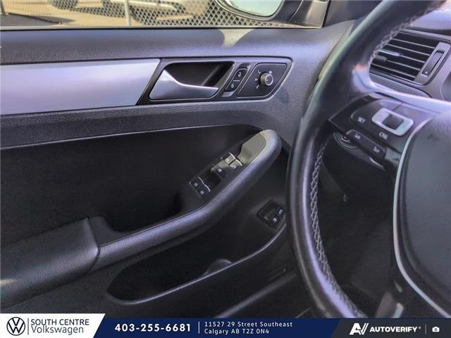 2015 Volkswagen Jetta Turbocharged Hybrid Base (Stk: SU7716A) in Calgary - Image 16 of 24