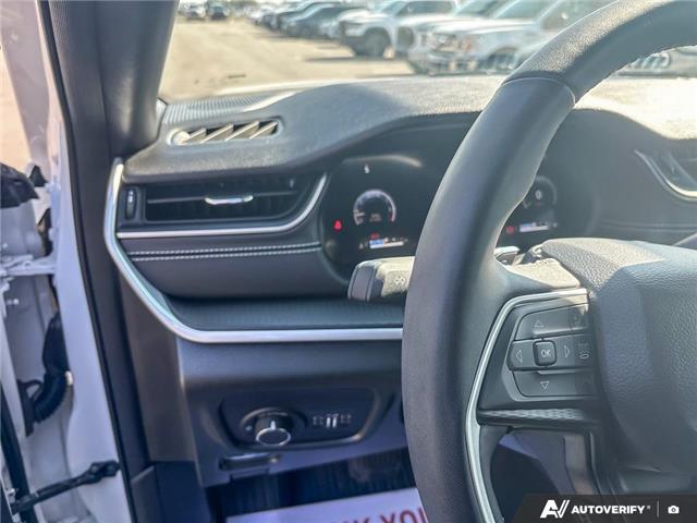 2024 Jeep Grand Cherokee Laredo (Stk: 165807) in London - Image 17 of 26