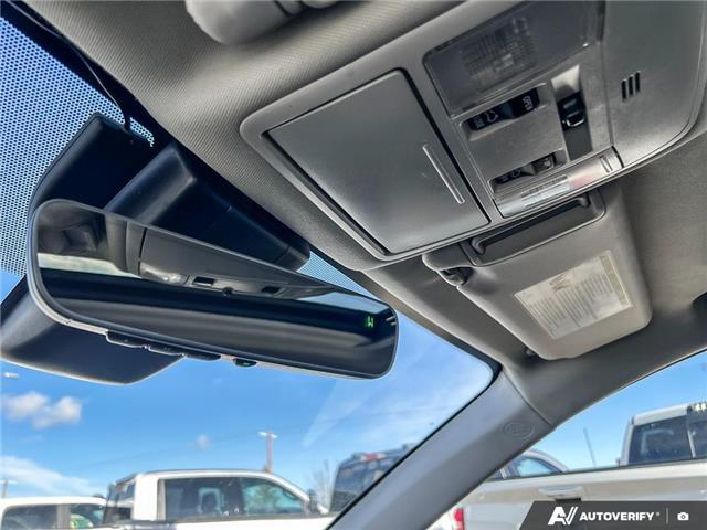 2017 Toyota RAV4 Limited (Stk: B89148A) in Okotoks - Image 16 of 20