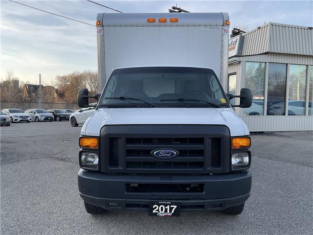 2017 Ford E-450 Cutaway Base (Stk: 4896) in KITCHENER - Image 2 of 18